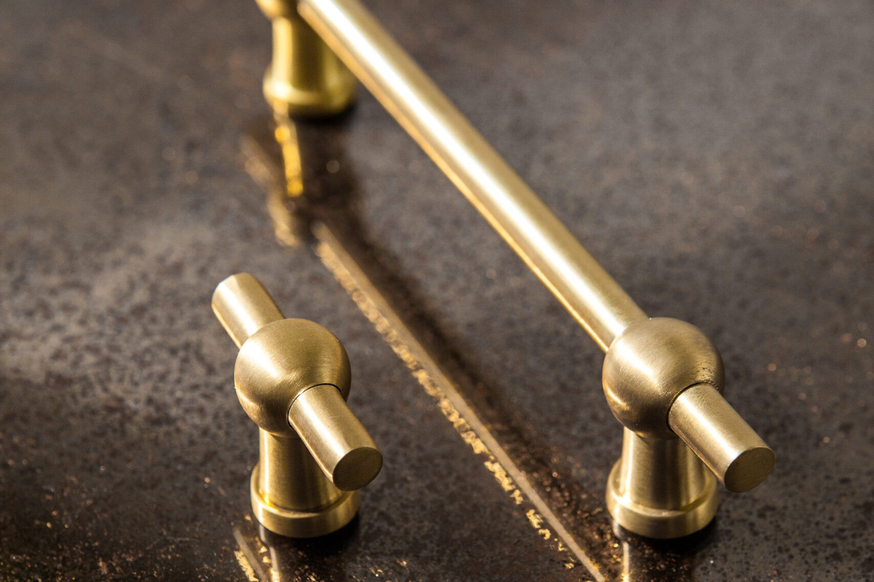 Furniture Handles and Knobs - ELVV Servanter i stein