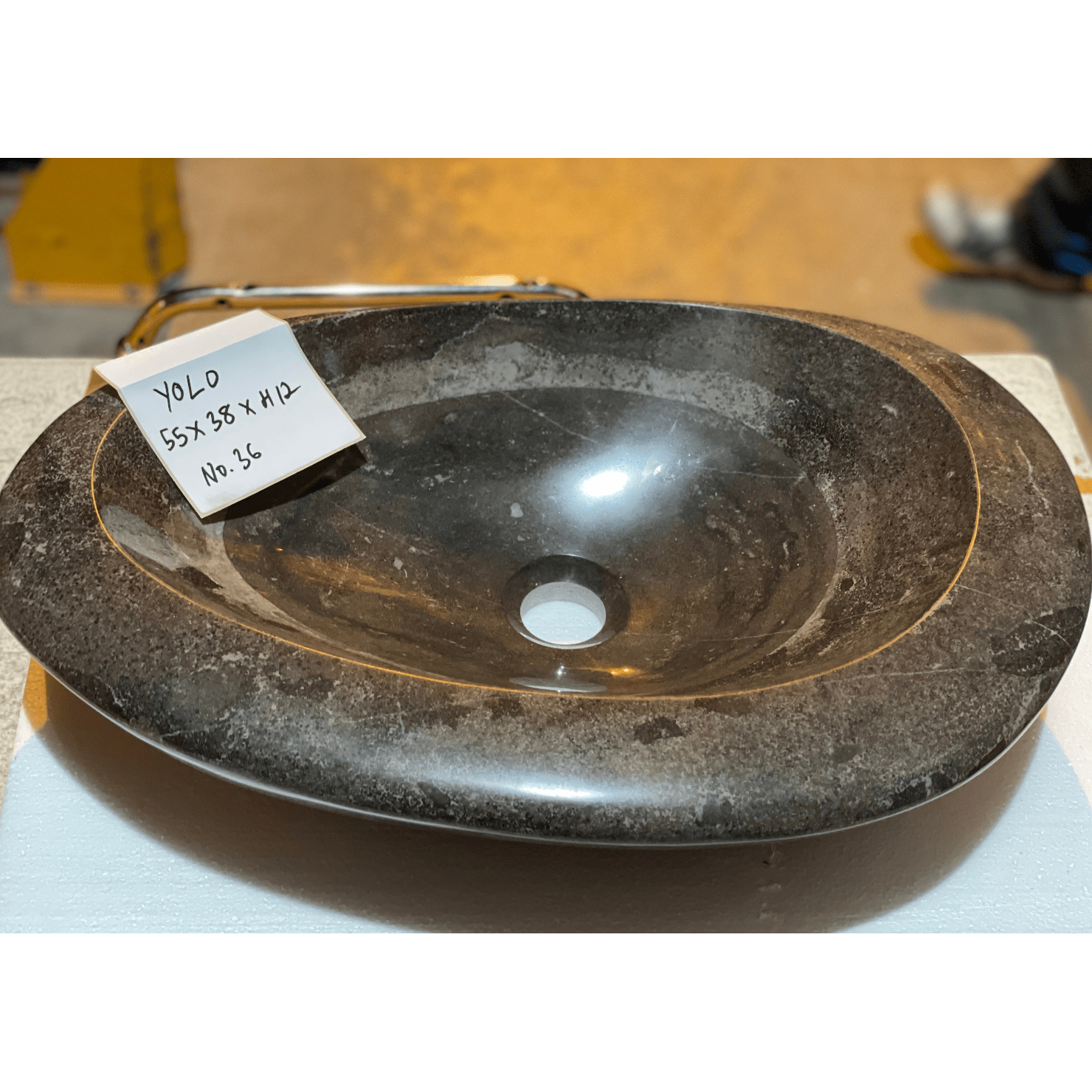 No.36 - ELVV Servanter i stein