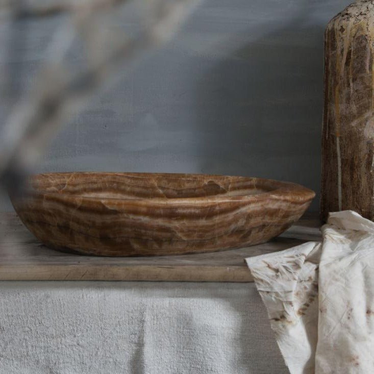 Onyx servant NERA – varm honningbrun Honey Brown Onyx med naturlige nyanser